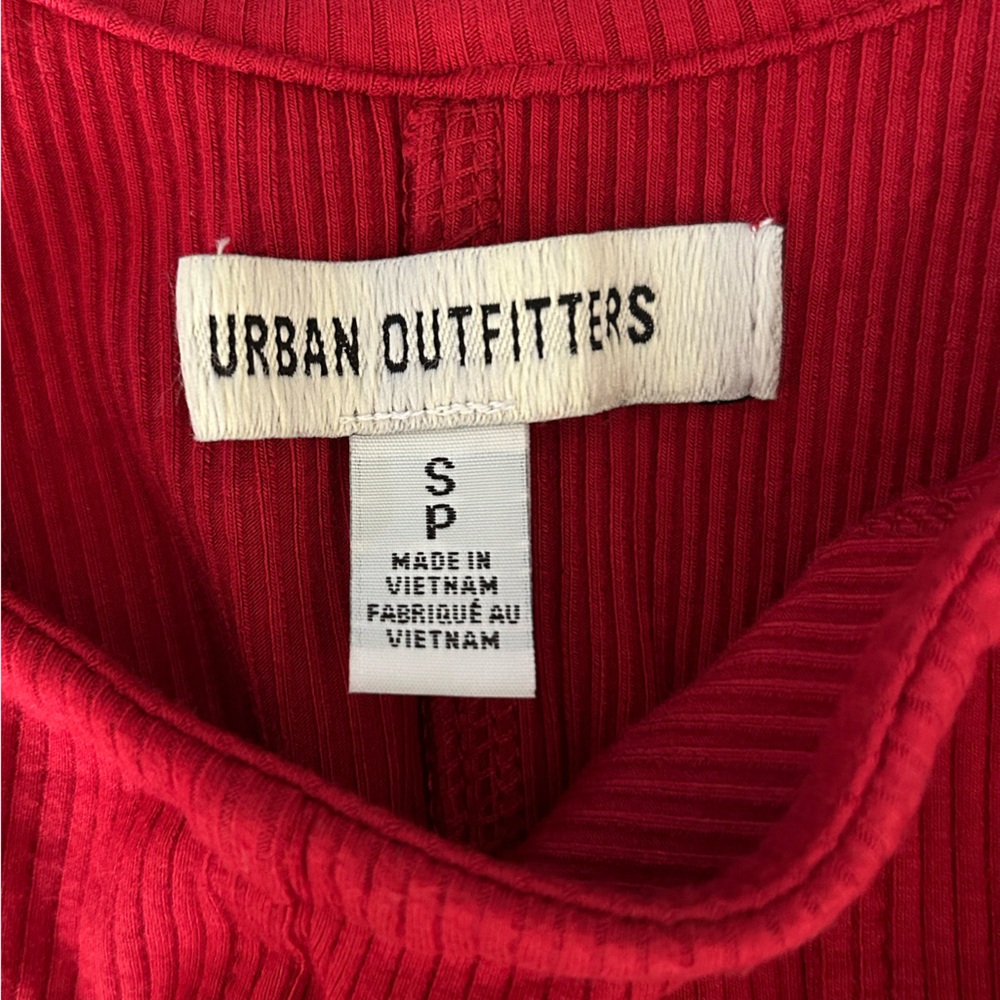 Urban Outfitters Red Lace Crop Top - Picture 2 of 4